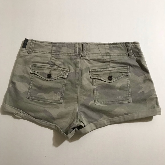 Abercrombie & Fitch distressed shorts - Picture 6 of 7